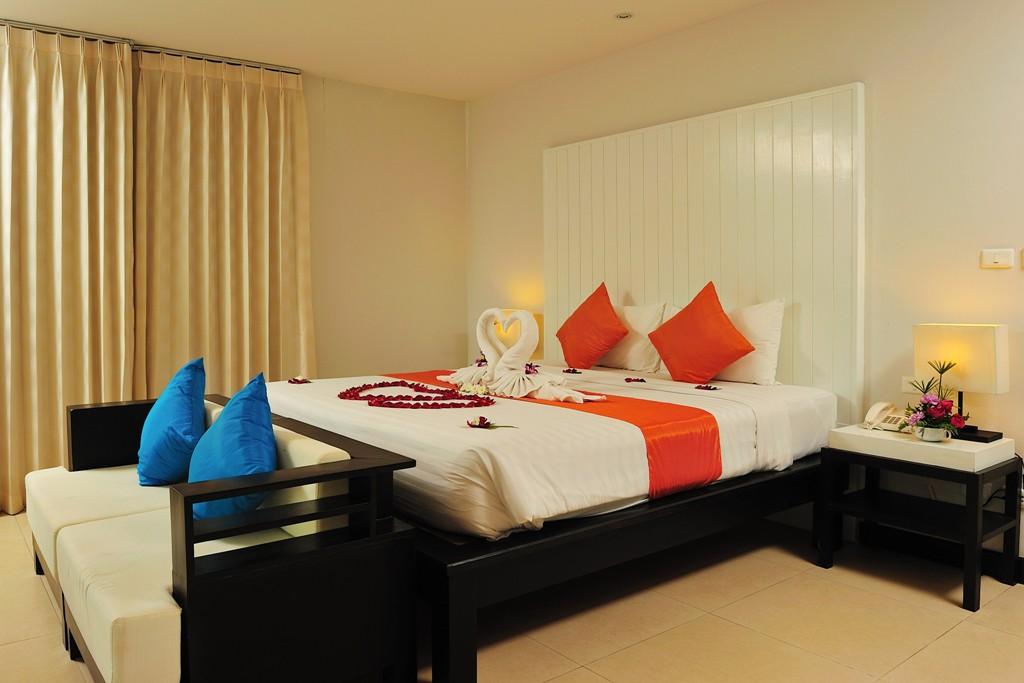 Baramee Resortel Patong Buitenkant foto
