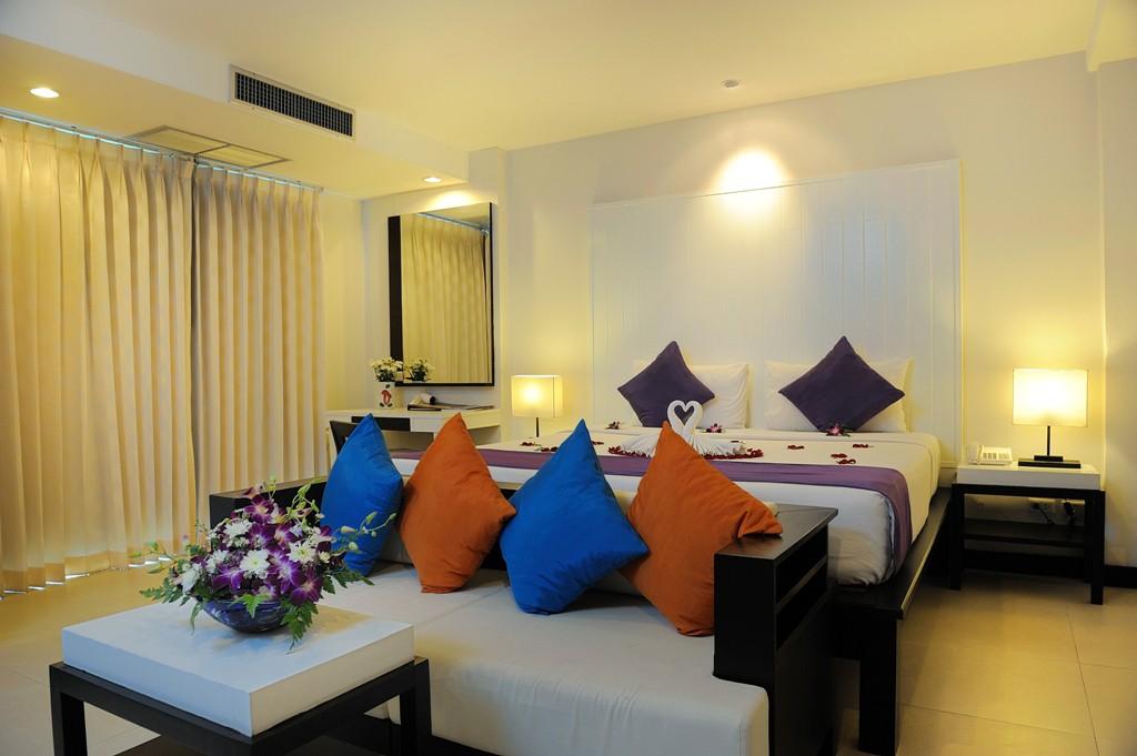 Baramee Resortel Patong Buitenkant foto