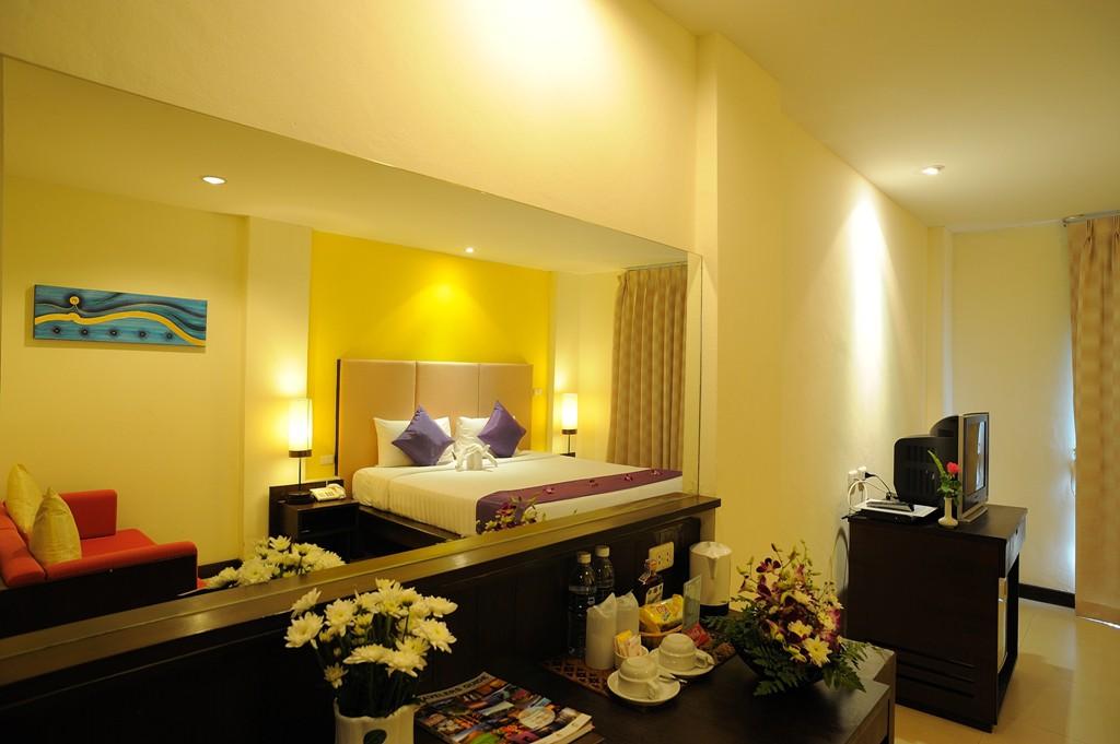 Baramee Resortel Patong Buitenkant foto