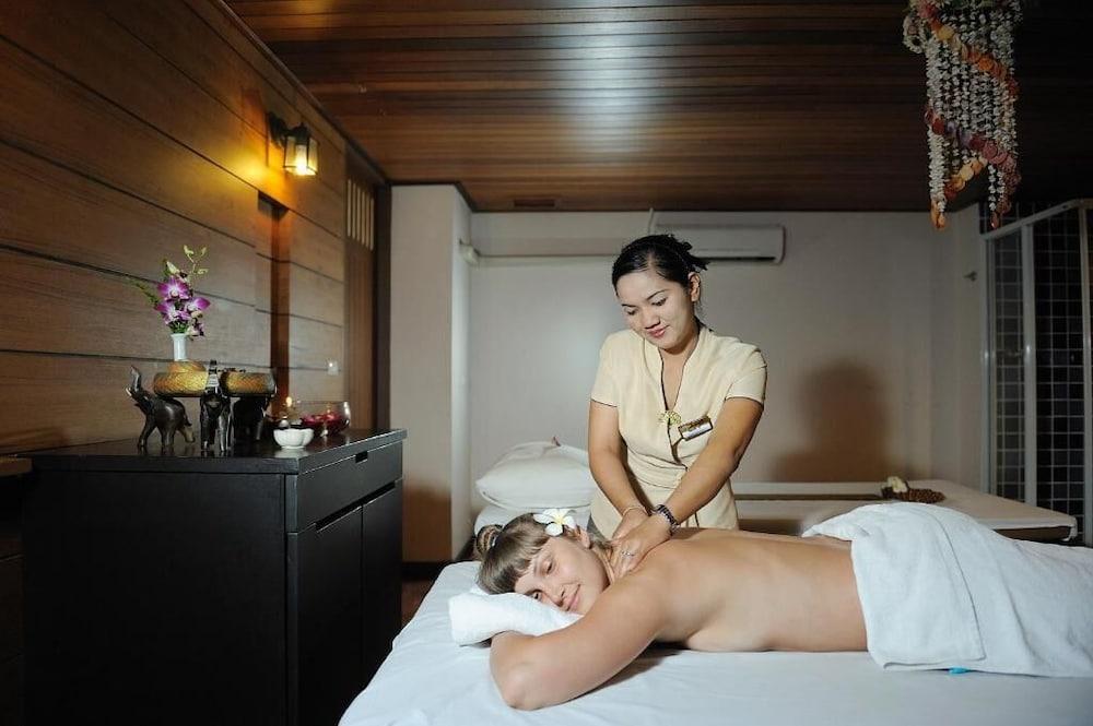 Baramee Resortel Patong Buitenkant foto