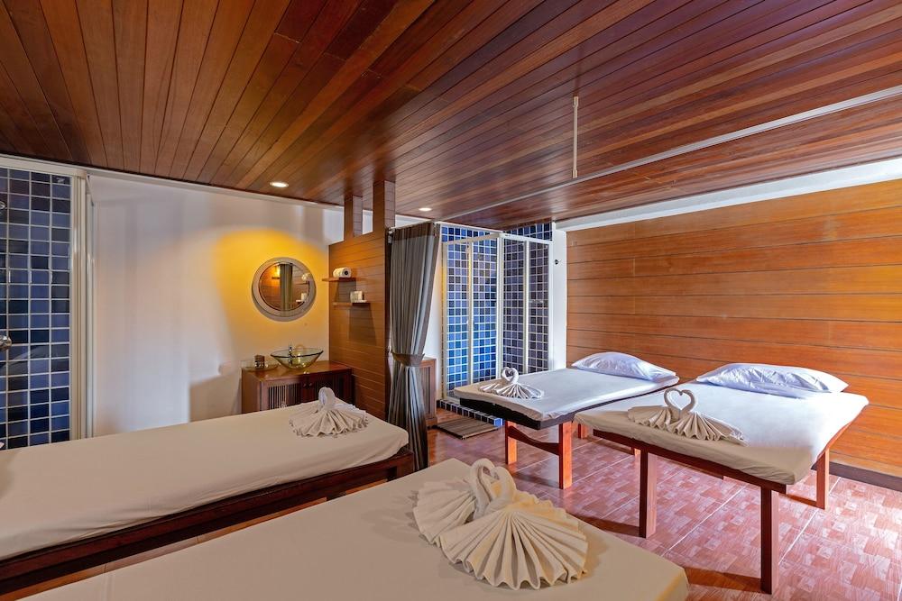 Baramee Resortel Patong Buitenkant foto
