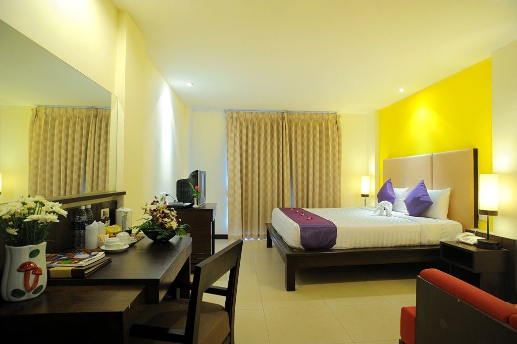 Baramee Resortel Patong Buitenkant foto