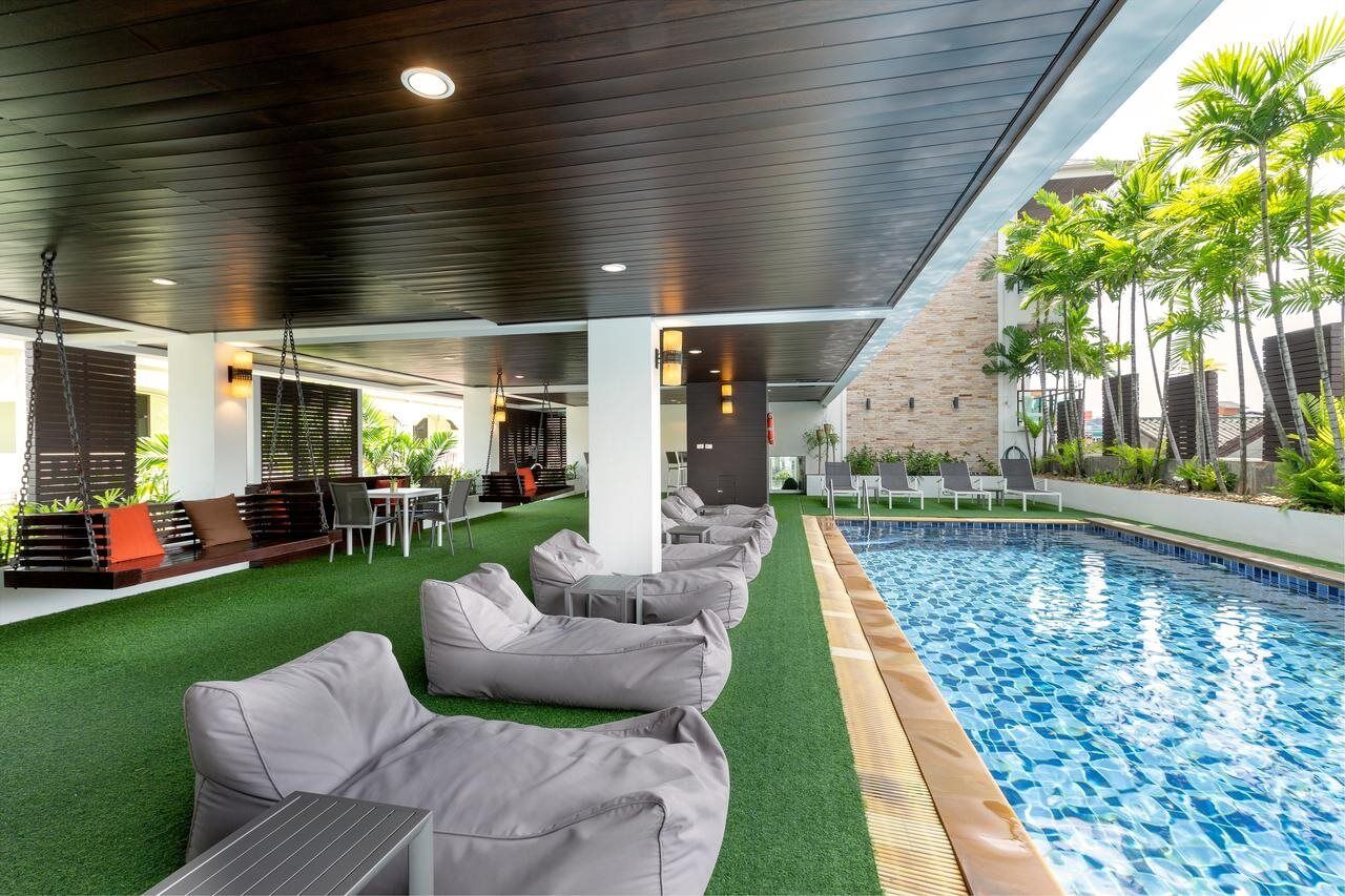 Baramee Resortel Patong Buitenkant foto