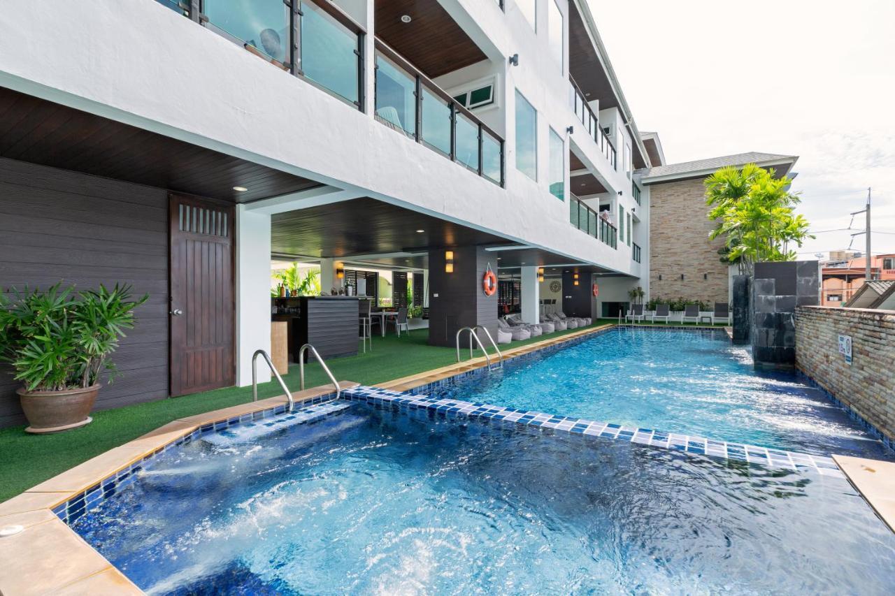 Baramee Resortel Patong Buitenkant foto